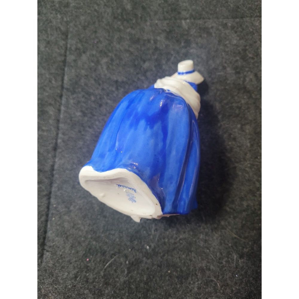 Rare Vintage MZ Dresden Ireland Sinead Figurine, Girl in blue dress